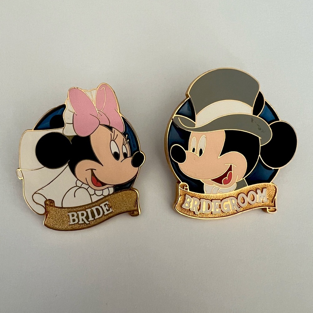 Bride Minnie Groom Mickey SET Disney Trading Pins